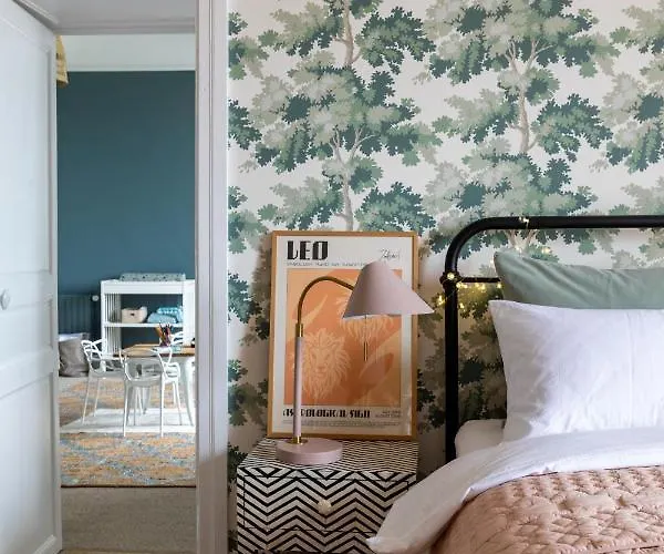 Σπίτι διακοπών Refurbished Chateau Sleeps 20 With Luxury Pool