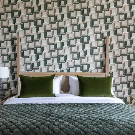 Refurbished Chateau Sleeps 20 With Luxury Pool Dom wakacyjny *