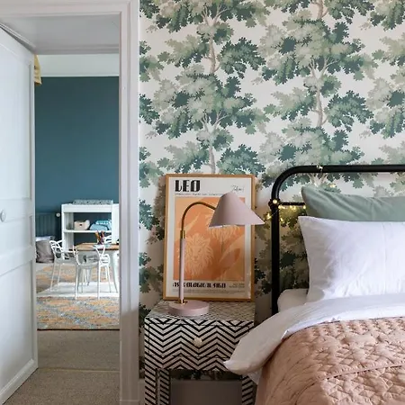 Сasa de vacaciones Stunning Refurbished Chateau In South West France