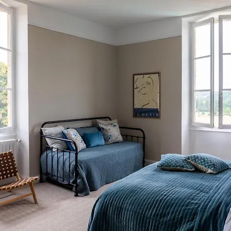 Refurbished Chateau Sleeps 20 With Luxury Pool * Ornezan
