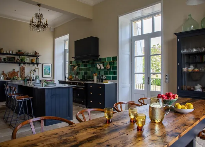 Refurbished Chateau Sleeps 20 With Luxury Pool Ornezan